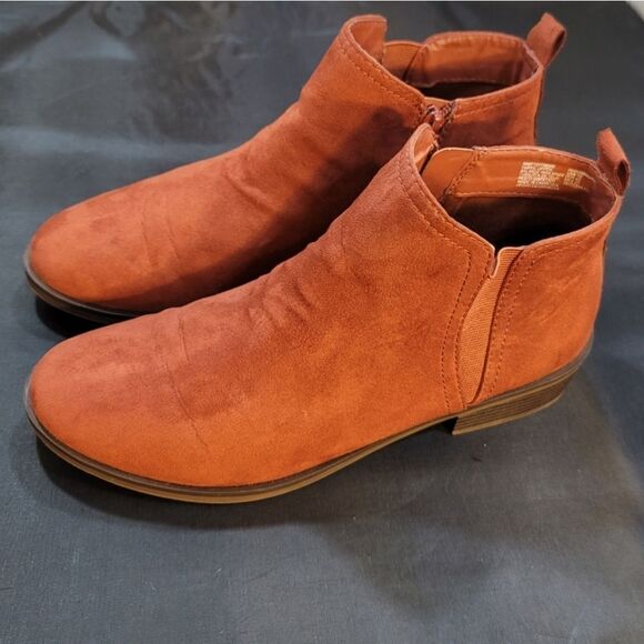 TIME & TRU WOMEN'S ZIPPER CLOSURE BOOTIE - Picture 15 of 16